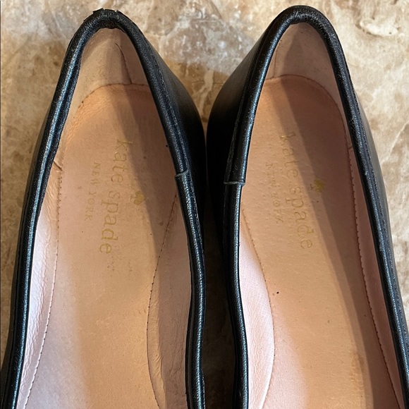 Kate Spade Black Leather Flats with Fringe & Gold Accents - Size 7 - Picture 4 of 12